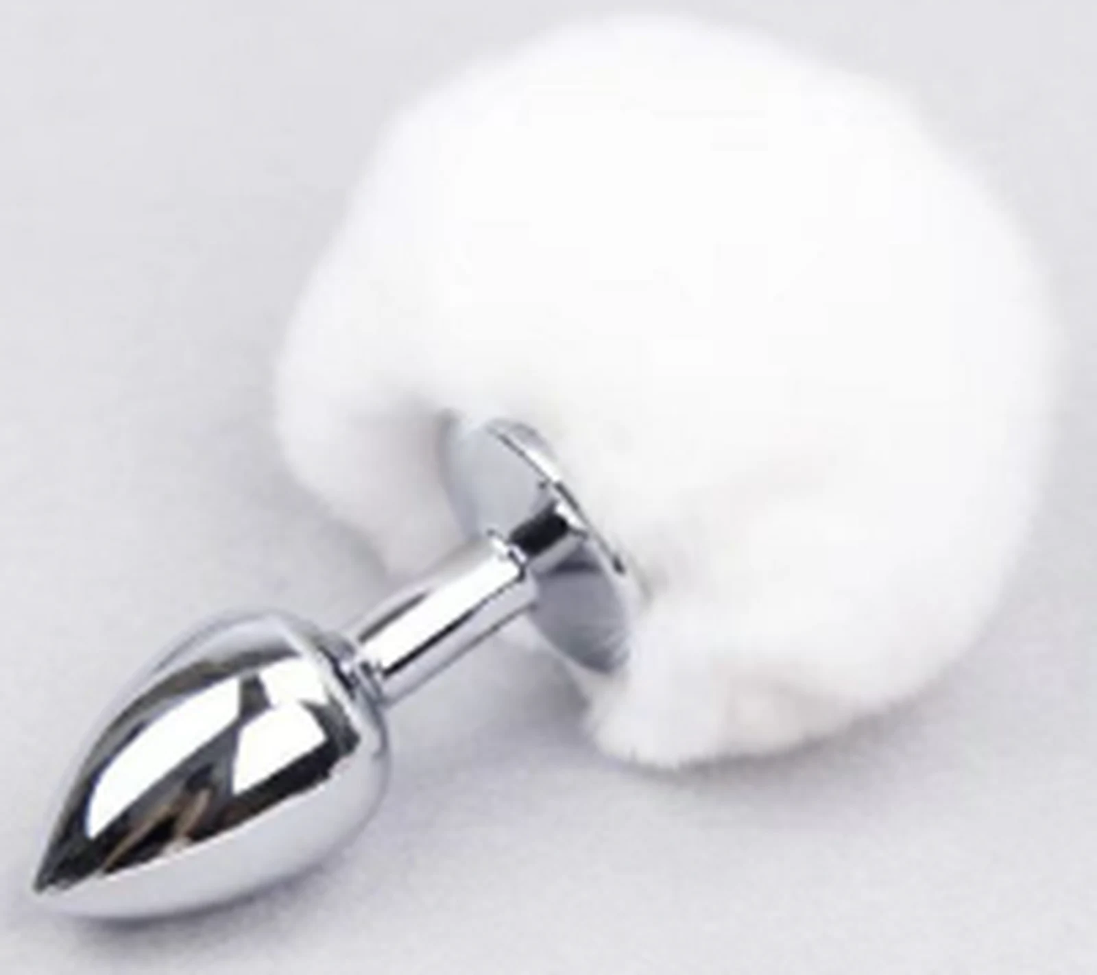 AG rabbit tail white anal plug